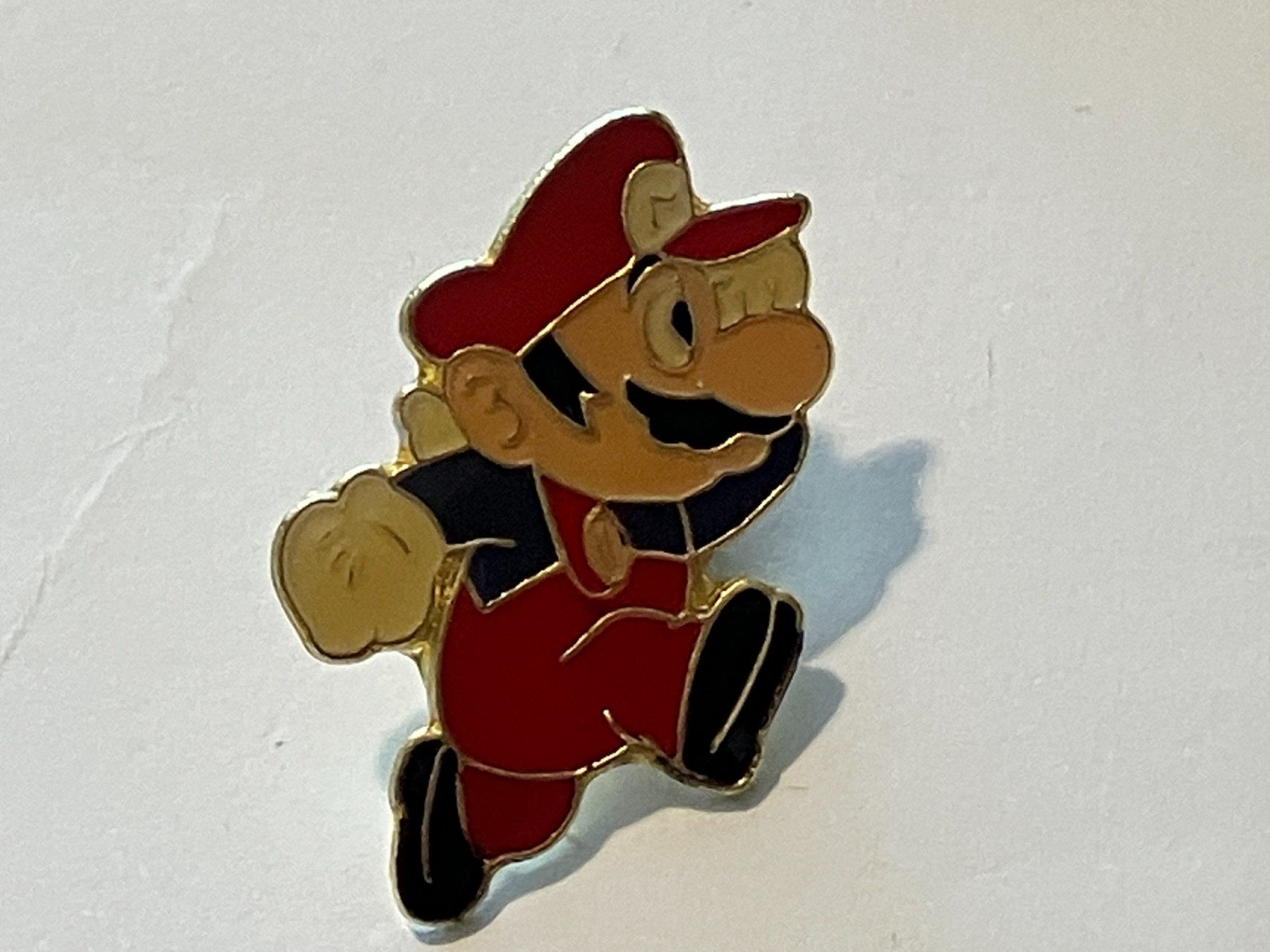 Placchette & Badge: 1 Pin Super Mario – Usato da Basel venduto da djwwpp