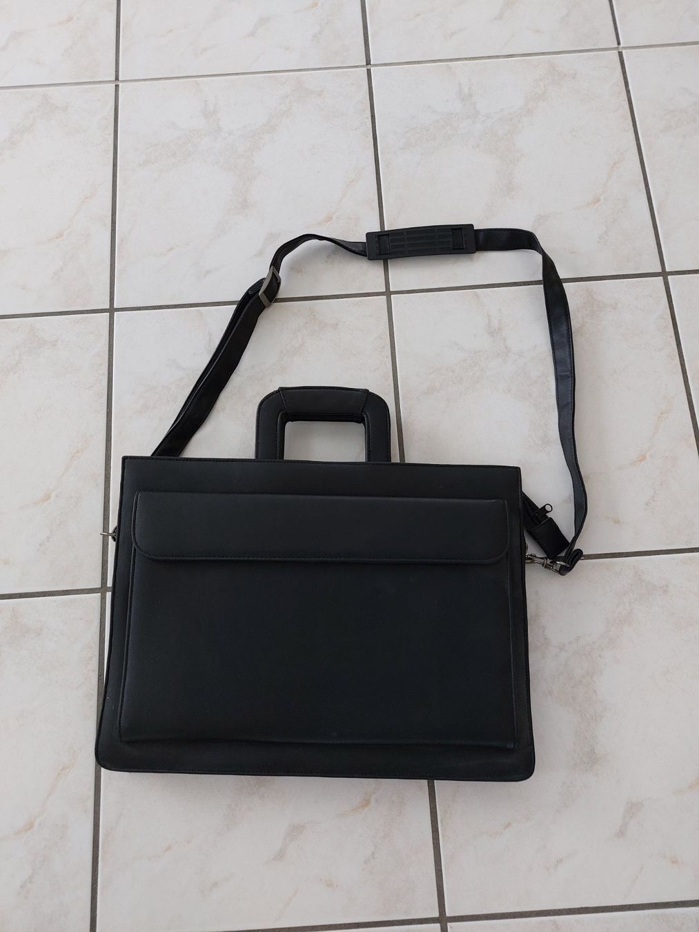 Koffer & Taschen: Aktentasche – Gebraucht aus Schmitten von Renistern68