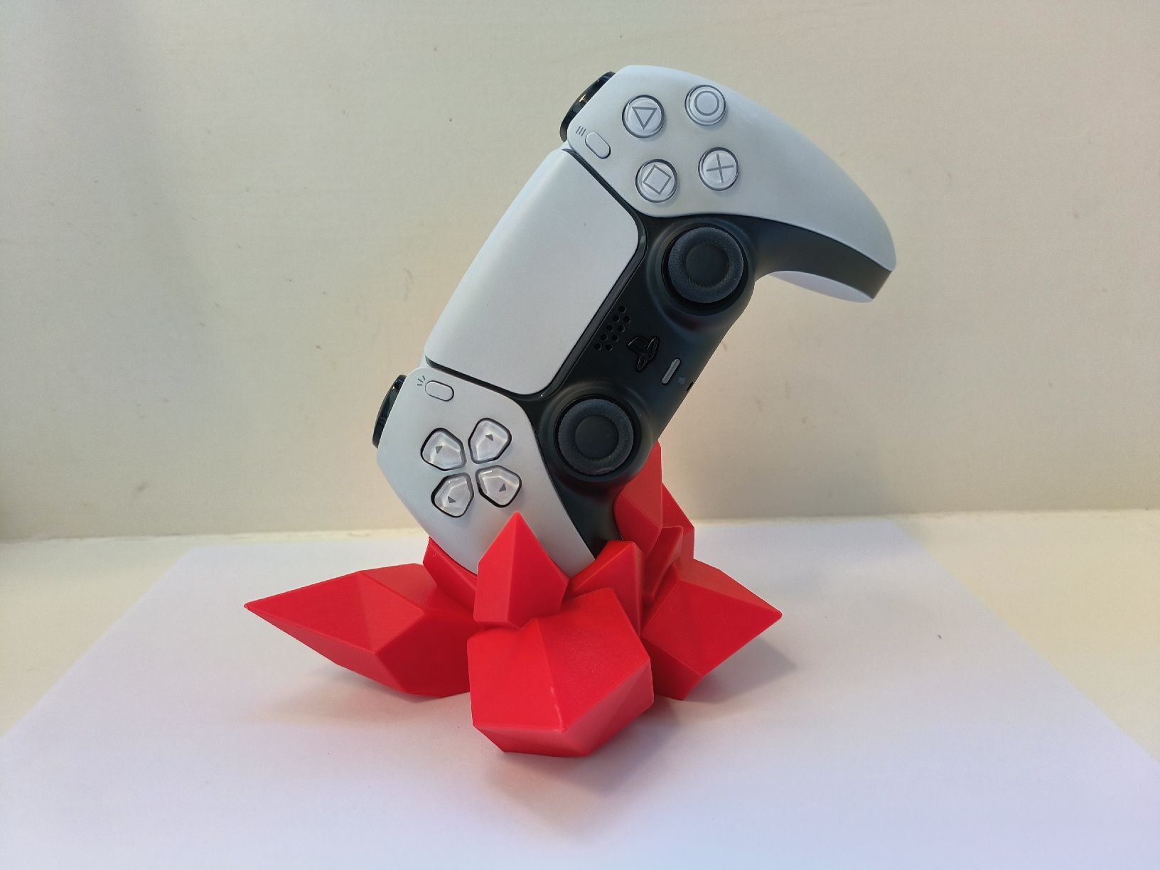 Fixations: PS5 controller rote 3d gedruckte Halterung nur halterung – Neuf (Voir description) à Uhwiesen par man_8lrz