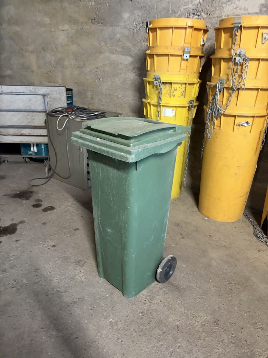 Contenitori edile: Grüncontainer – Usato da Wettingen venduto da Nici1932