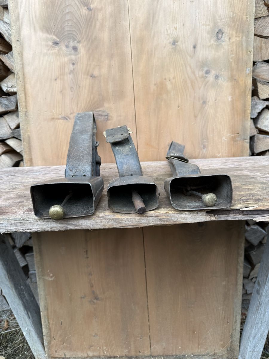 Campanacci mucche: Schönes Glockenset – Usato da Sargans venduto da fox7320 8