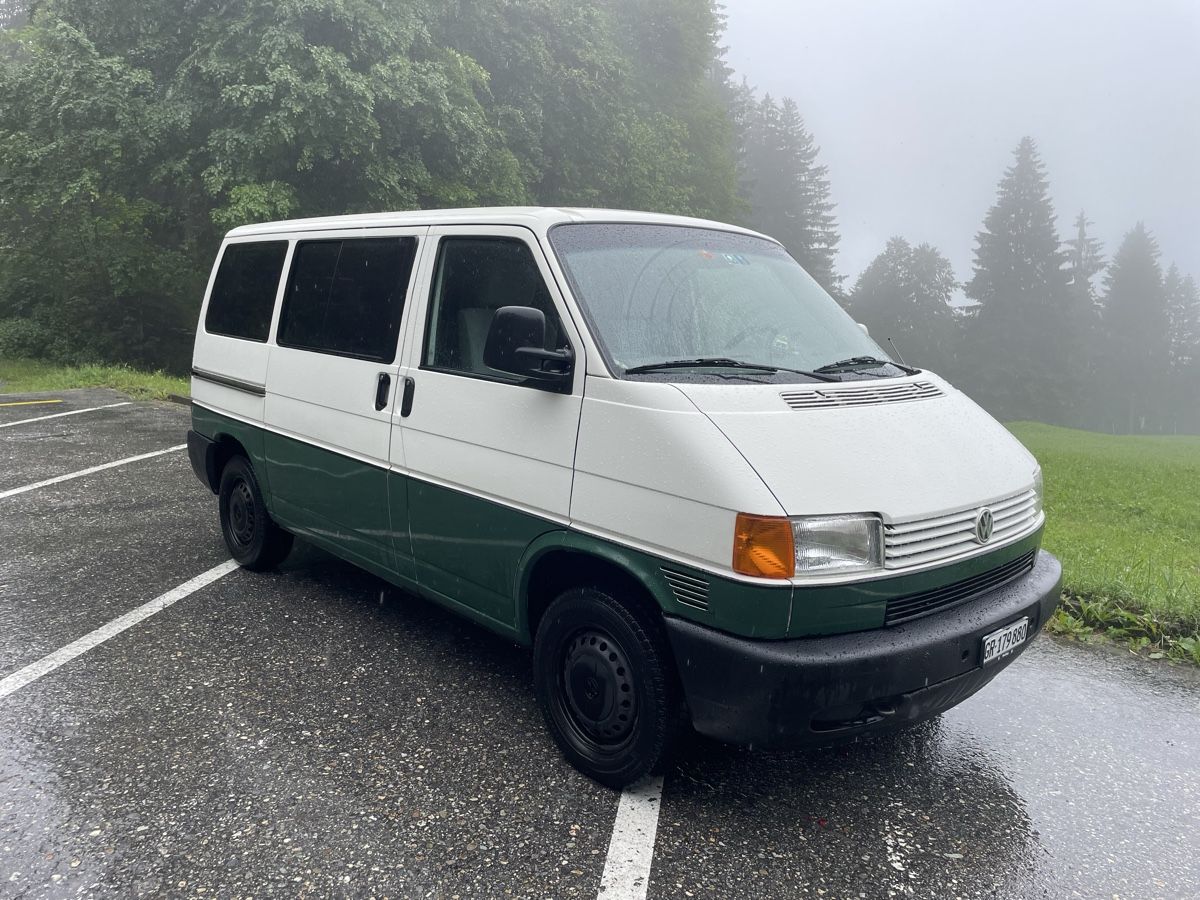 VW Camping Fahrzeuge: VW T4 2.5 TDI Camper ab MFK – Gebraucht aus Laax GR von syannick 3