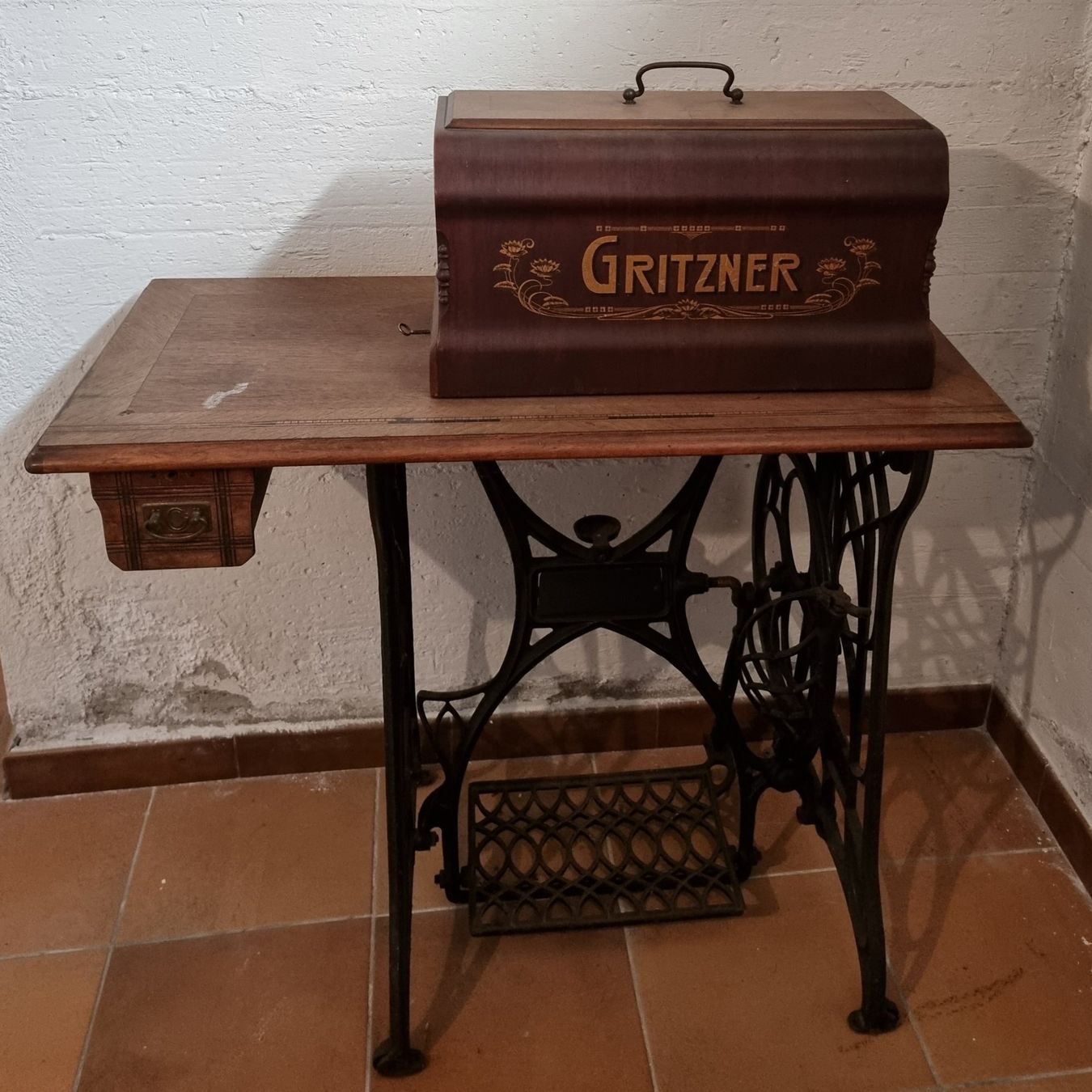 Nähmaschinen: Antike Nähmaschine "GRITZNER" – Gebraucht aus Frauenfeld von Bleeddragon