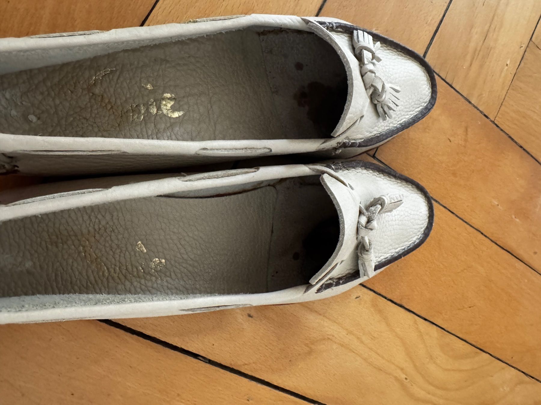 Scarpe da donna: En Soie Mokassins Leder – Usato da Herrliberg venduto da Zueriseeufer 1