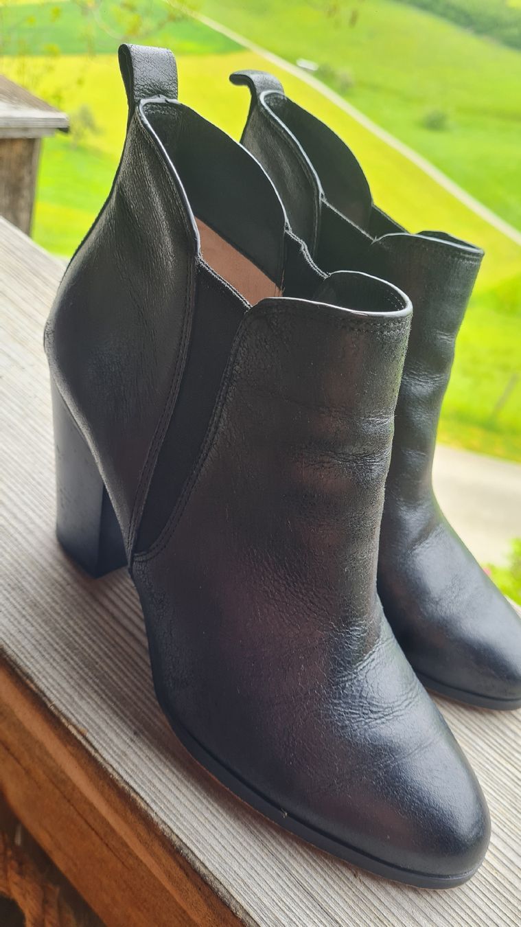 Scarpe da donna: Michael Kors Pumps – Usato da Bowil venduto da Sabinep