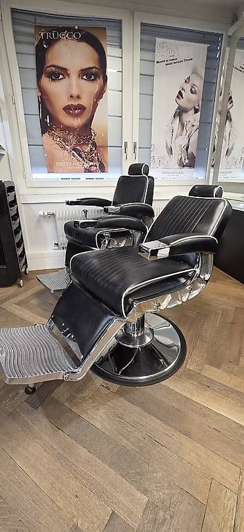 Sedie: BarberStuhl 5 Stück – Usato da Herrenschwanden venduto da George88 2