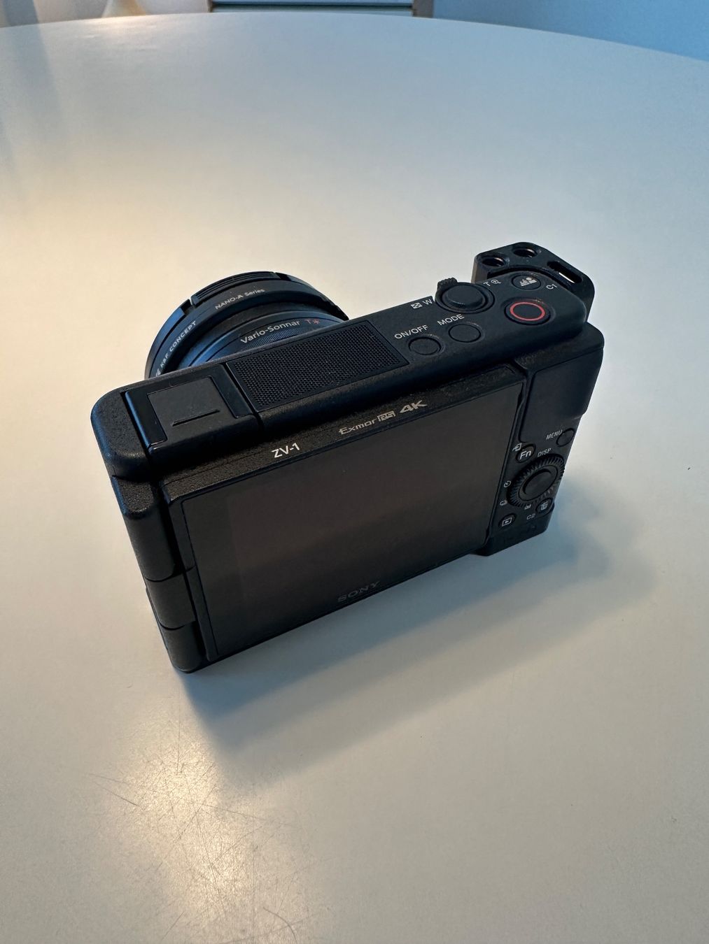 Sony Fotocamera: Sony zv-1 vlog camera – Usato da Frauenfeld venduto da bybong 3