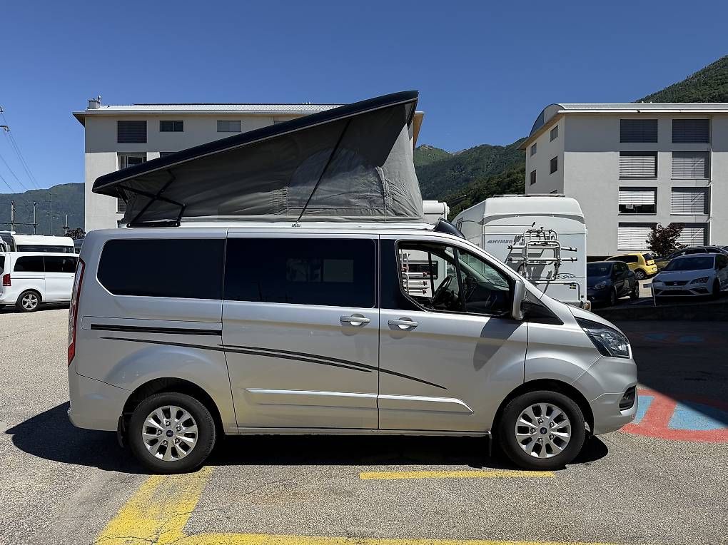 Veicoli commerciali: Ford transit custom font  Vendone X Cape – Usato da S. Antonino venduto da Campertech