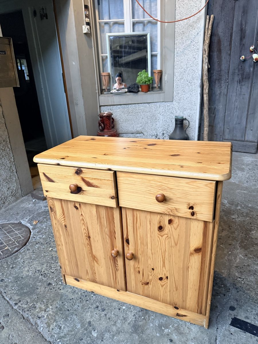 Kommoden: Holzkommode  – Gebraucht aus Schafisheim von Flawiia