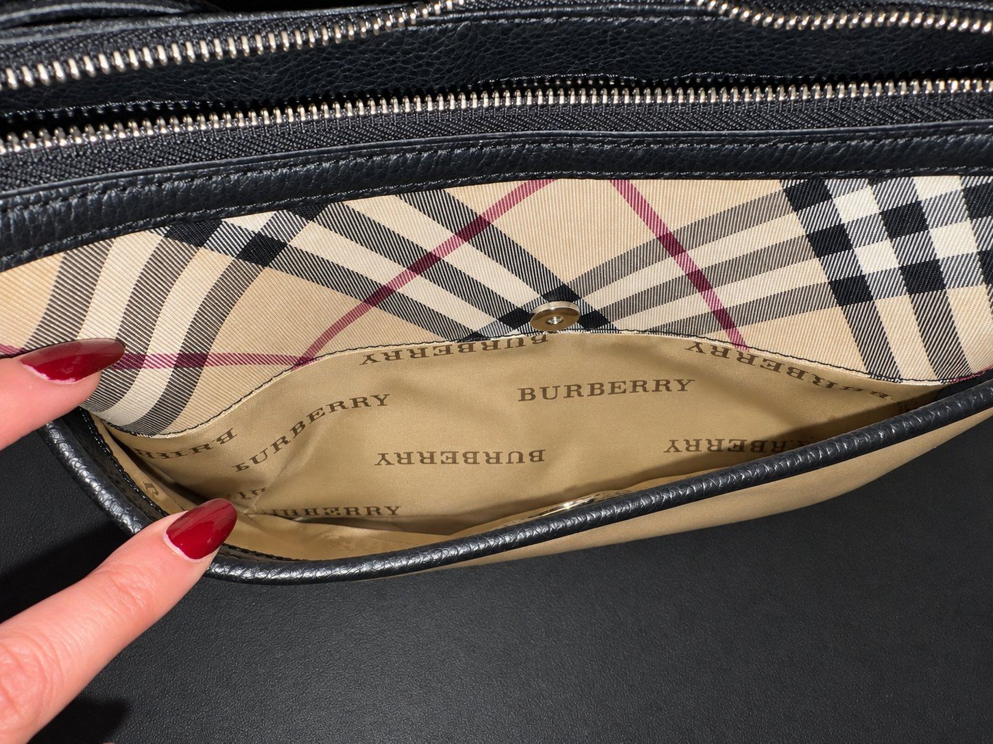 Burberry Borse da donna: Sac Burberry à motif Nova – Usato da Romont FR venduto da Djeb7 5