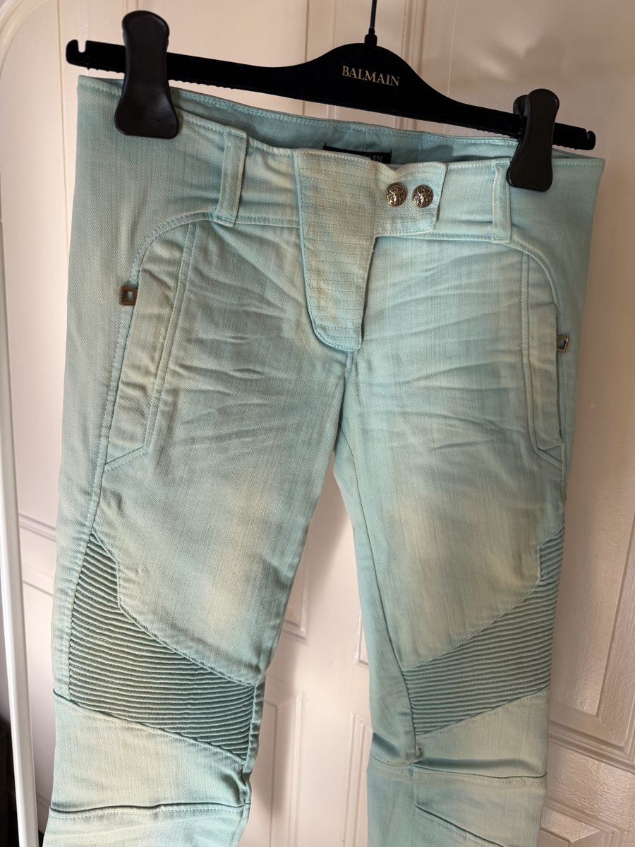Jeans: Balmain Jeans, hellblau, Gr. 36- Super Zustand! – Nuovo (secondo la descrizione) da Uetikon am See venduto da jan_bx6p