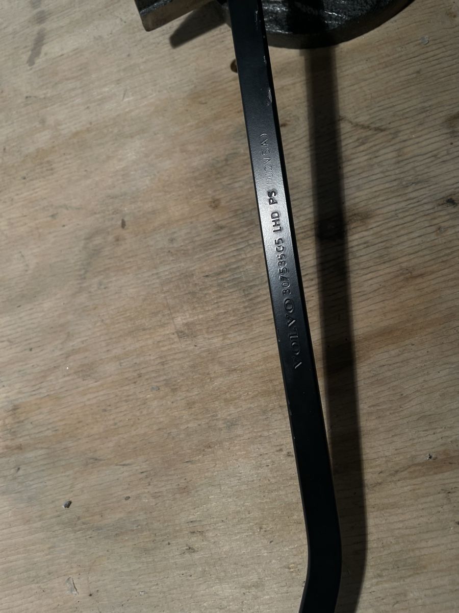 Tutti pezzi di ricambio auto: Wischarm Volvo S/V 60 – Usato da Emmenbrücke venduto da mal_fwt8 2