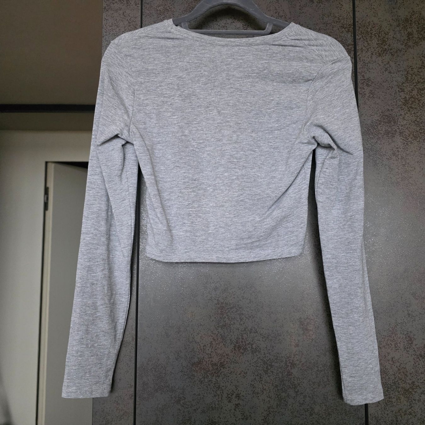 Pullover & Sweatshirts: 🐸 CROP PULLOVER BY 157 S HELLGRAU BAUMWOLLE/VISKOSE – Gebraucht aus Môtier (Vully) von Frogs 4