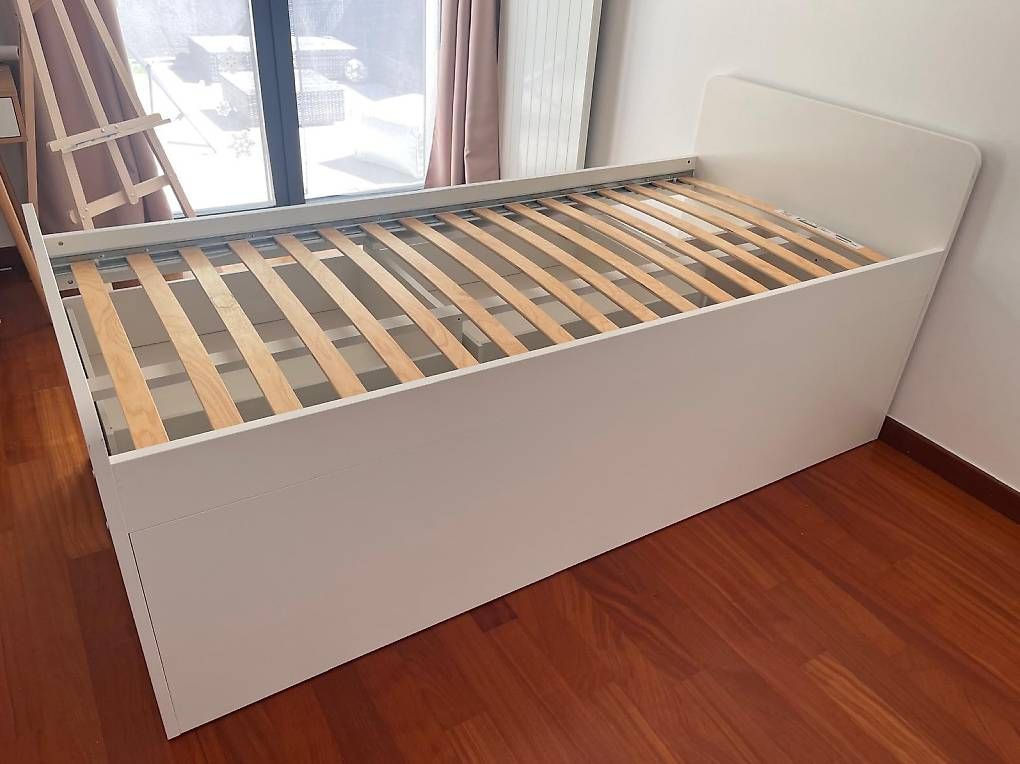 Lits: Lit simple IKEA avec 4 tiroirs  – D'occasion à Vandoeuvres par ann_lq5h