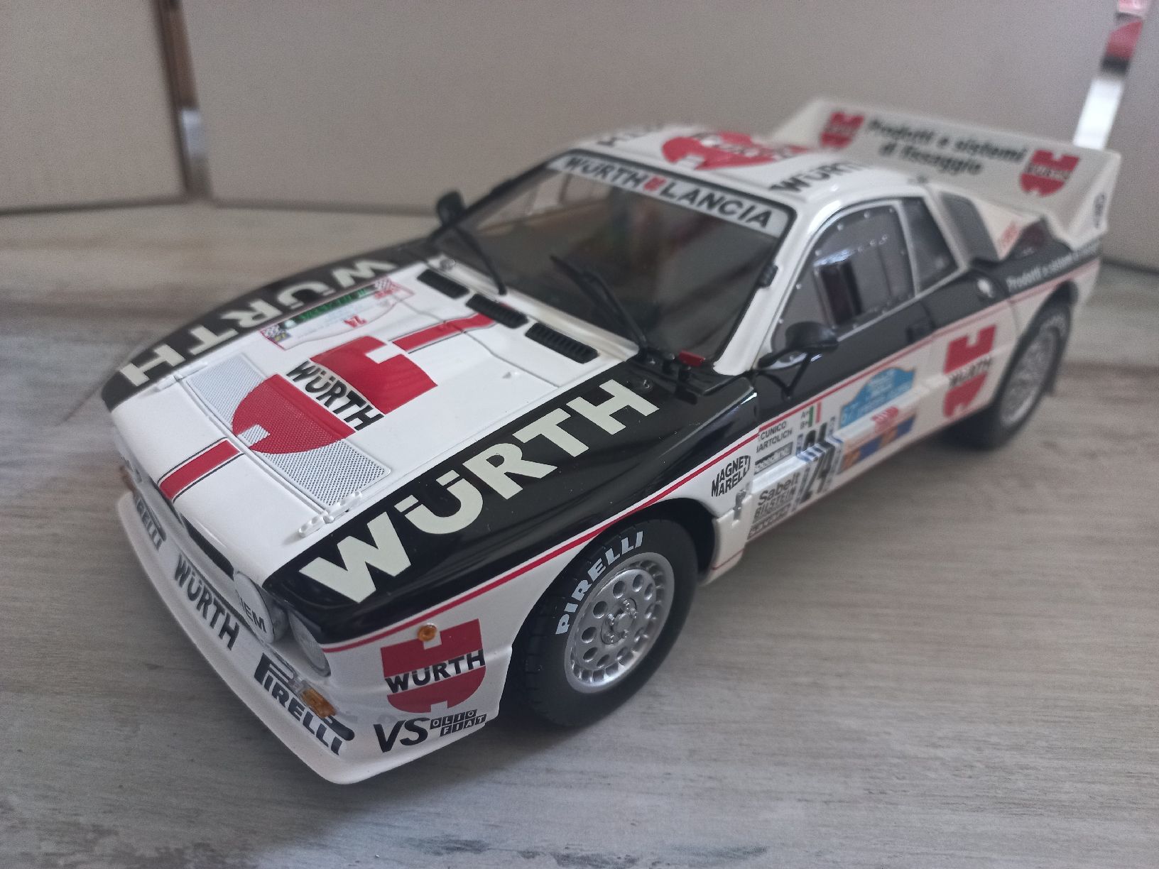 Kyosho Modellini d'auto: Lancia 037 1/18 Kyosho – Usato da Attalens venduto da remy_s00 2