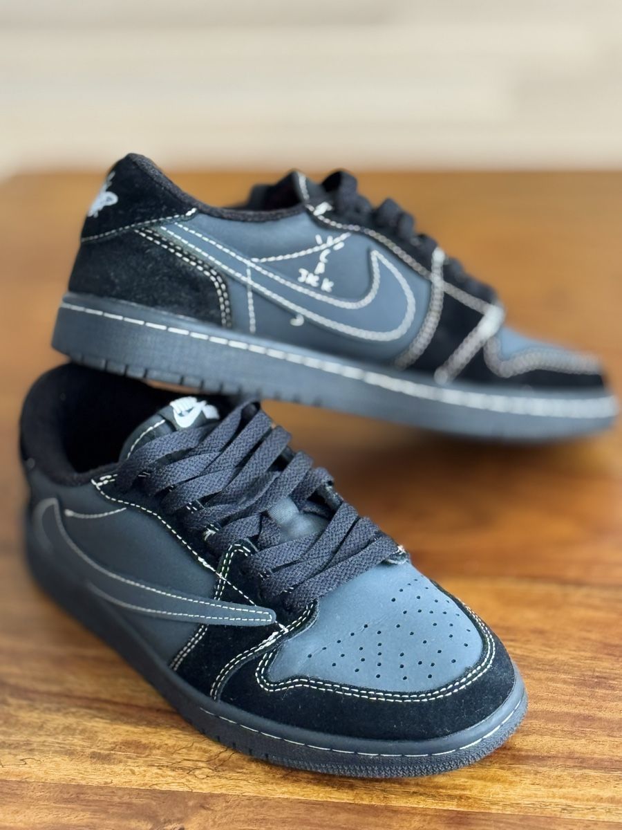 Jordan Scarpe da uomo: Nike Air Jordan 1 Low Travis Scott Phantom Gr.39 – Usato da Mumpf venduto da Stanman