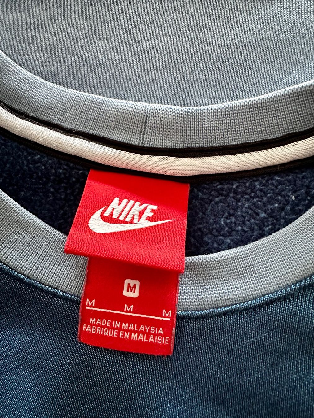 Nike Maglioni & Felpe: Schöner Pullover von Nike, Grösse M – Usato da Wallbach venduto da paxnic 3