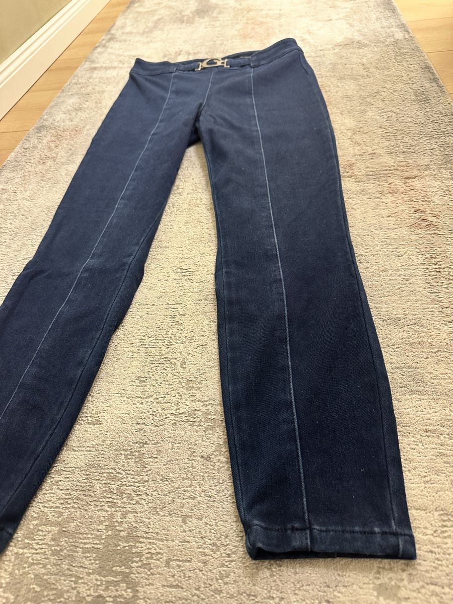 Hosen: Guess Hose Damen Gr:M – Gebraucht aus Sevelen von Stopglobal. 1