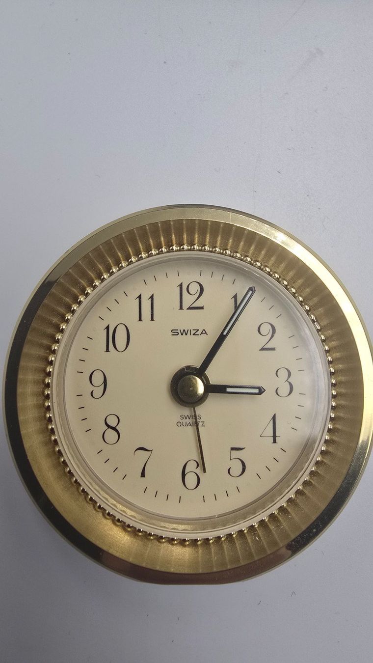 Swiza Pendules & Horloges murales: SWIZA Pendulette – Défectueux à La Chaux-de-Fonds par curtitswisswatches