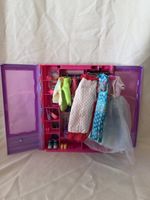 Barbie Meerjungfrau mit Kleiderschrank und Zubehör