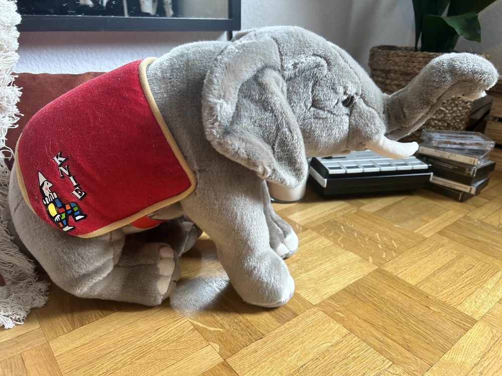 Peluche Eléphant Cirque KNIE