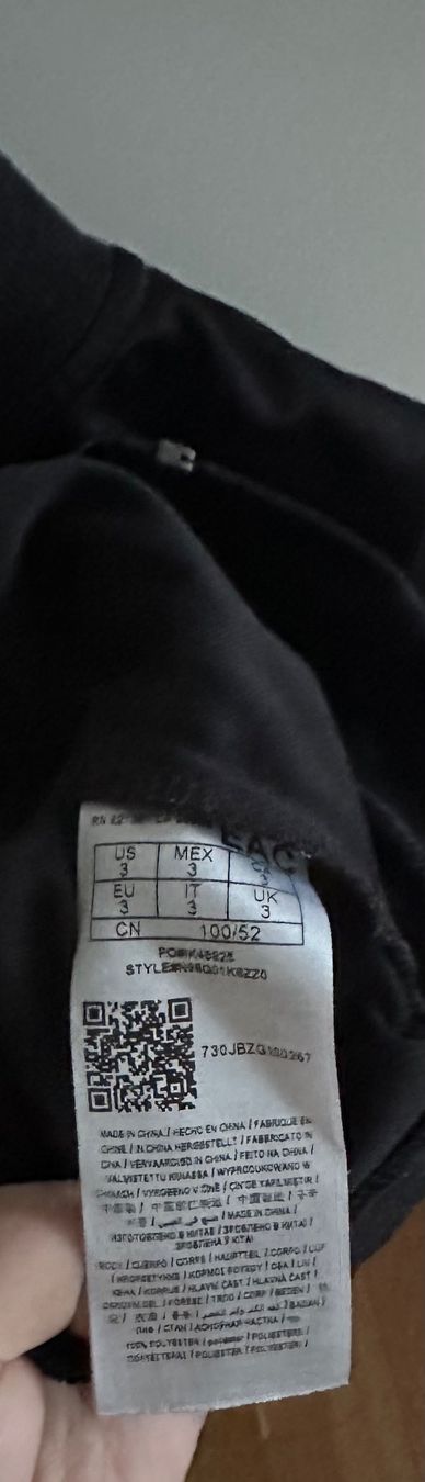 Guess Pullover & Sweatshirts: Guess Sweater – Gebraucht aus Dürrenroth von tvy_bh56 4