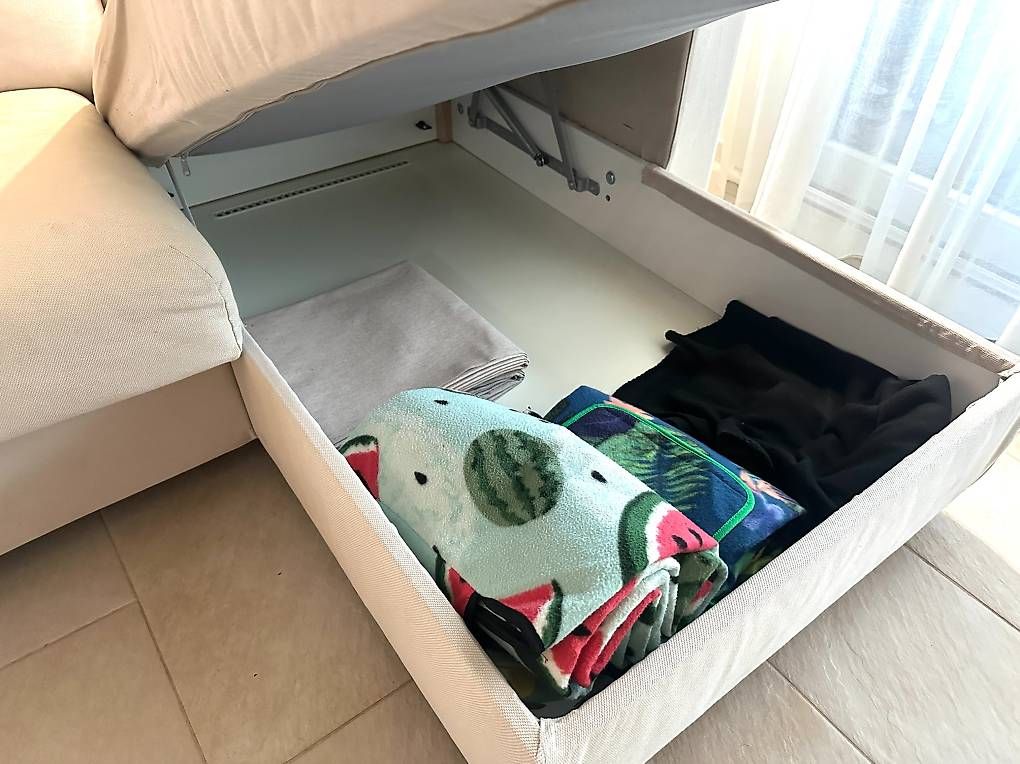 Ikea Divani: IKEA VIMLE 3er-Sofa - Neupreis 1'200.- – Usato da Tagelswangen venduto da logitin 2