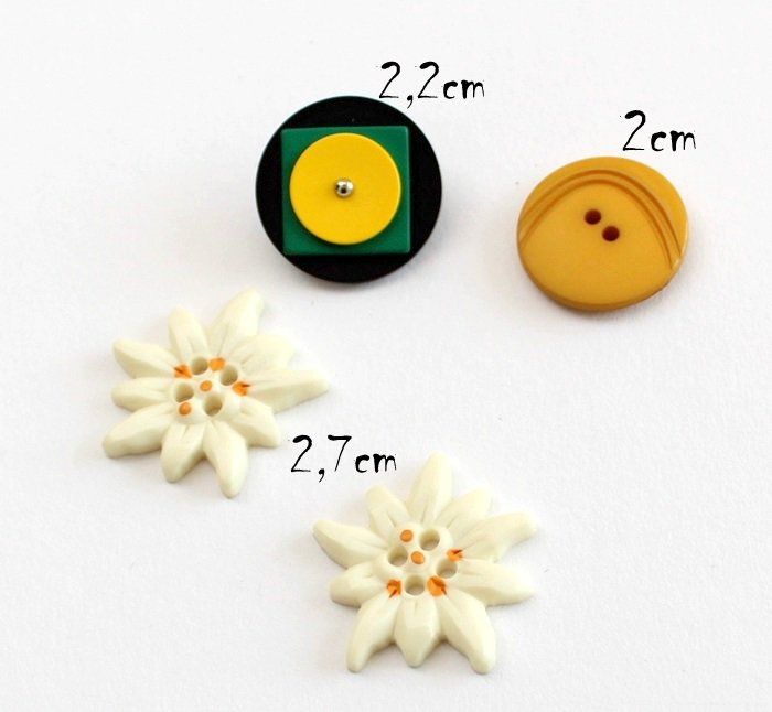 Boutons: Knöpfe – D'occasion à Schlatt TG par mavo85