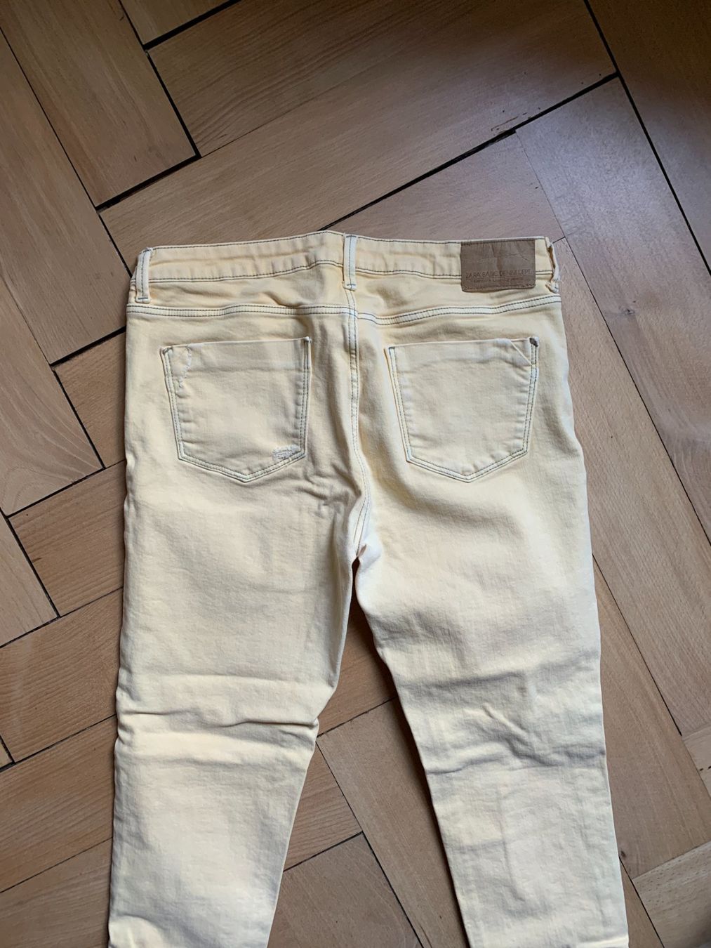 Zara Jeans: ZARA - Jeans hellgelb 40 – D'occasion à Zürich par Diazaio 2