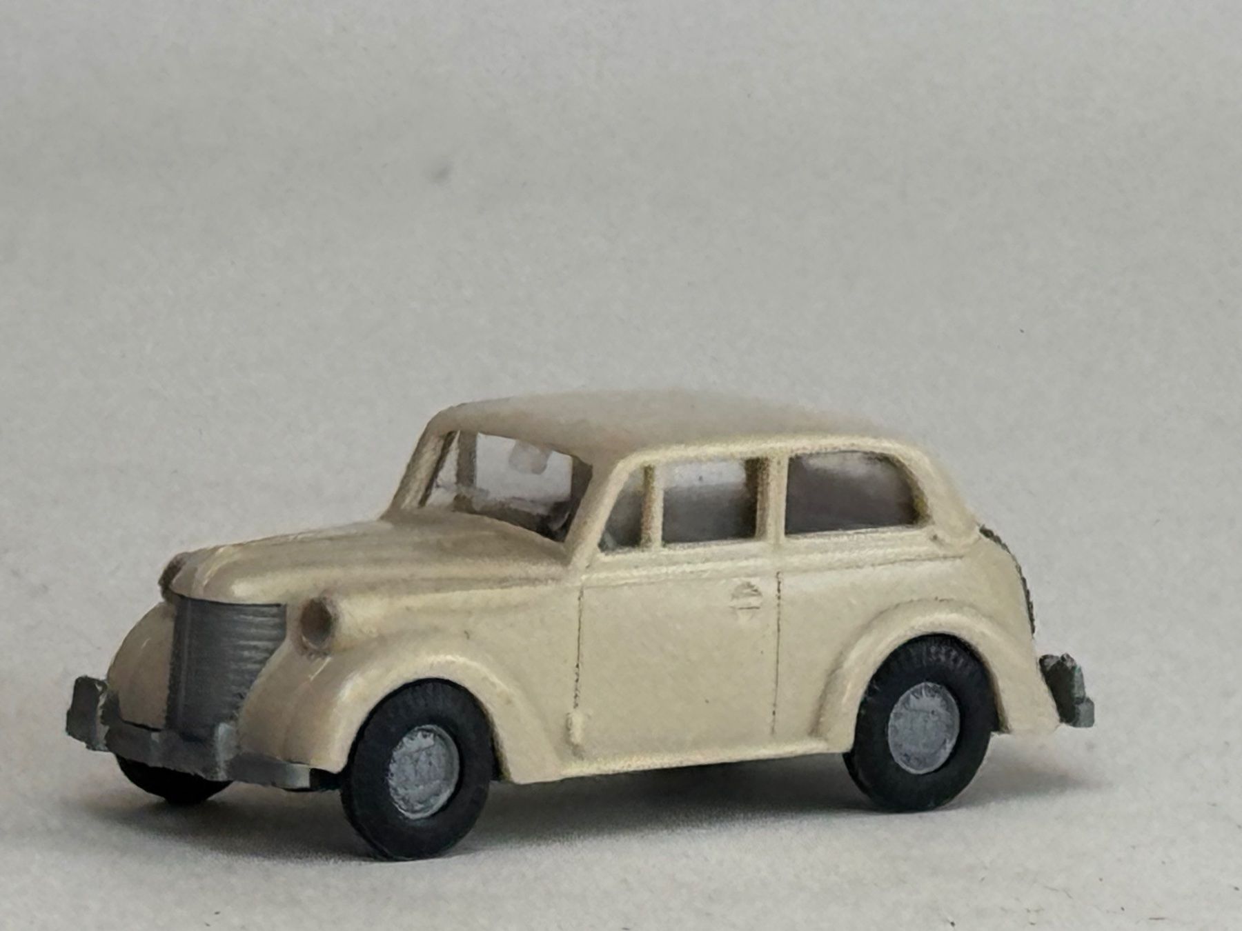 Brekina Modellautos: VE1- Praline Opel Olympia hellbeige – Gebraucht aus Elm von Wikmtz
