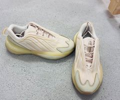 Adidas Sneaker Ozelia neu!