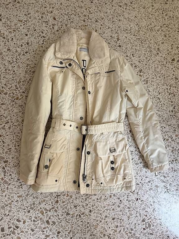 Porsche Giacche: Porsche Design transitional jacket beige size S – Usato da Chêne-Bougeries venduto da Avion2014