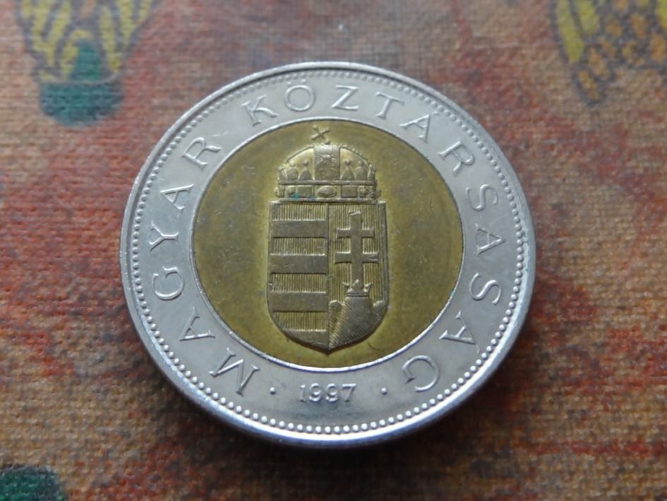 Tutti le monete: HONGRIE  100  Forint  1997 – Usato da Romanel-sur-Lausanne venduto da Swift13