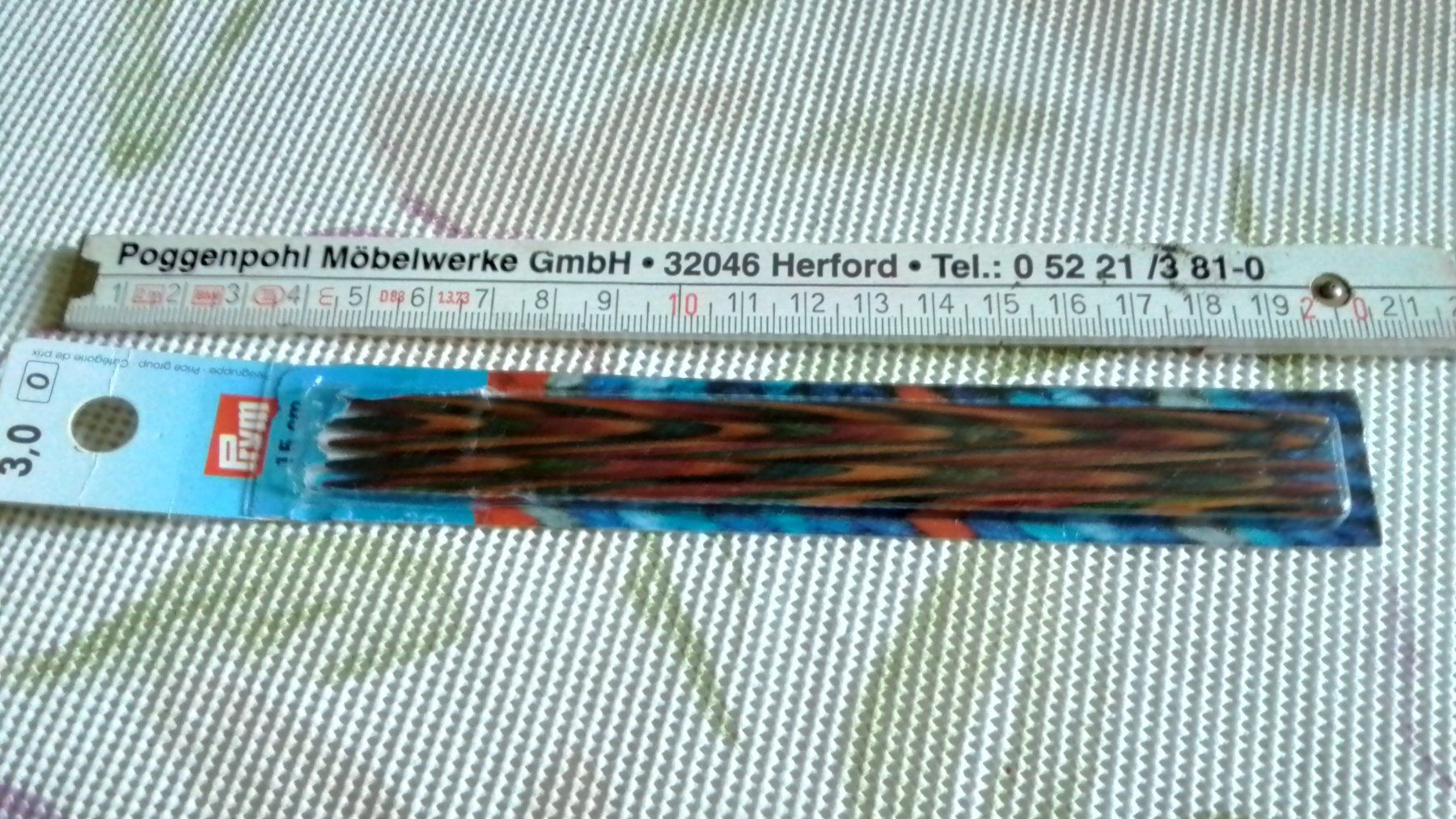 Nadeln: 5 Stricknadeln 3mm Kunststoff neuwertig – Gebraucht aus Oberurnen von DVDL