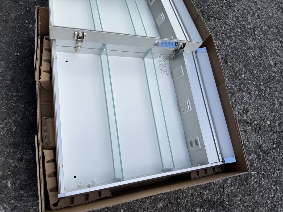 Armoires miroirs: Schneider Spiegelschrank – D'occasion à Plasselb par SeislerBrocki 3
