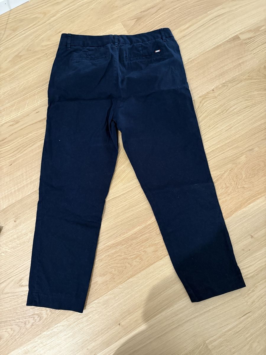 Tommy Hilfiger Pantaloni: Tommy Hilfiger female navy pants – Usato da Rolle venduto da gos_2xy5 3