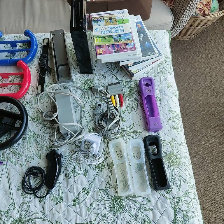 Console: Nintendo Wii Completa + 4 Telecomandi + Accessori + Giochi – Usato da Losone venduto da mar_n5ds 1