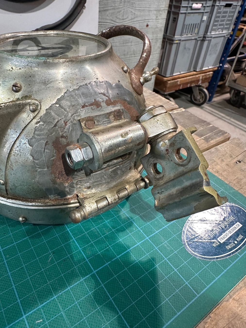 Scheinwerfer: Lucifer Karbidlampe für Oldtimer – Gebraucht aus Luzern von Fracht-Design 6