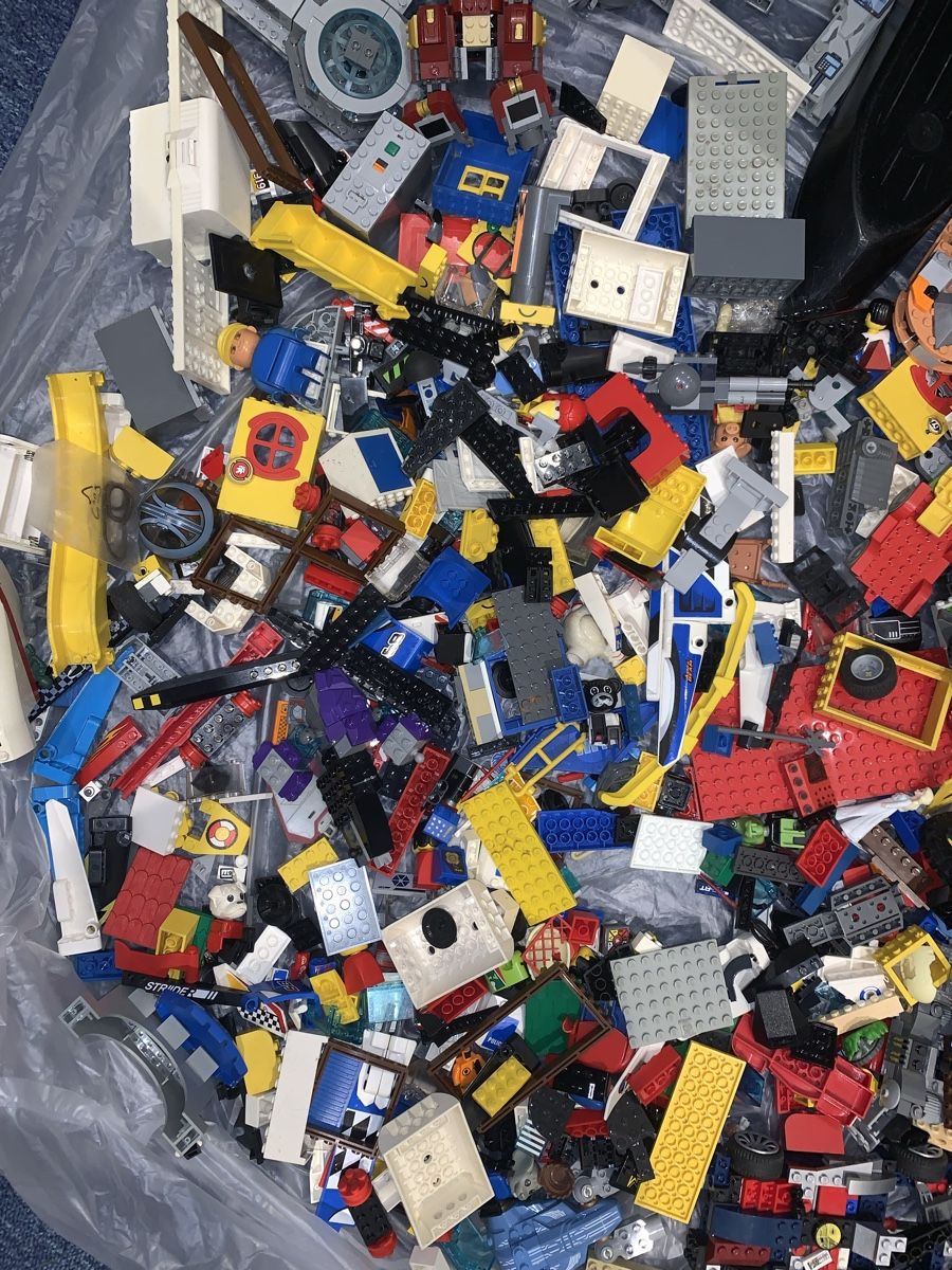 Lego Kit di costruzioni: Ab 1.- Lego. Scatola ca.12kg – Usato da Bironico venduto da ars_z6lb 6