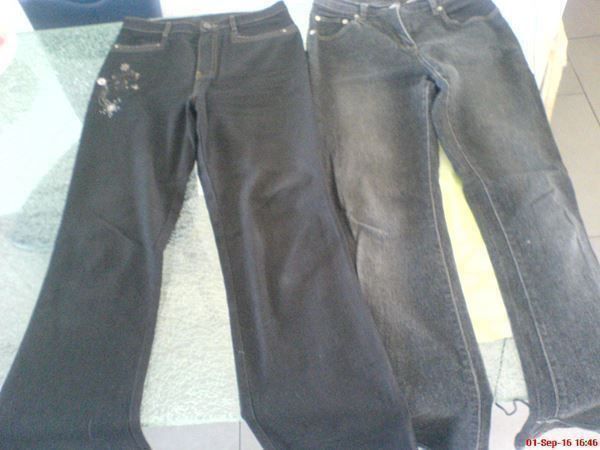 Jeans: 2 schwarze Jeans Gr. 36 – Usato da Oftringen venduto da andrax