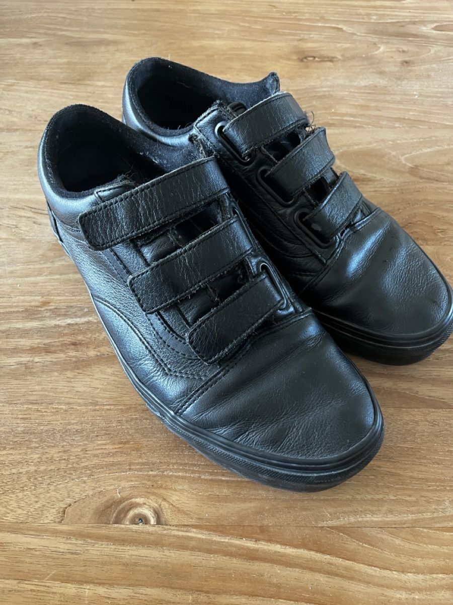 Vans Scarpe da uomo: VANS LEDERSCHUHE MIT KLETTVERSCHLUSS GR. 42 – Usato da Biel-Benken BL venduto da vomfluss