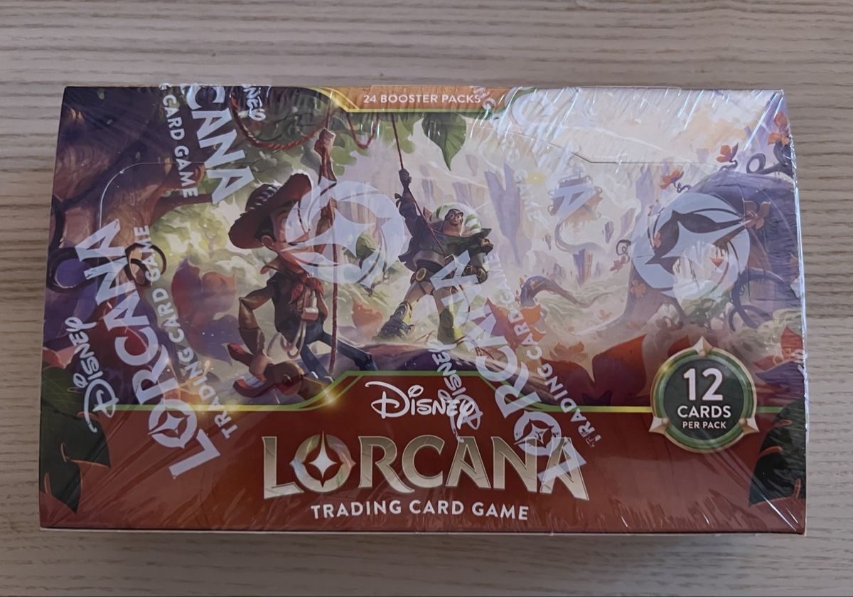 Disney Sammelbilder & Trading cards: Disney Lorcana Display Booster Box - Wilds Unknown 12 Sealed – Neu und originalverpackt aus Rafz von SaintCruz
