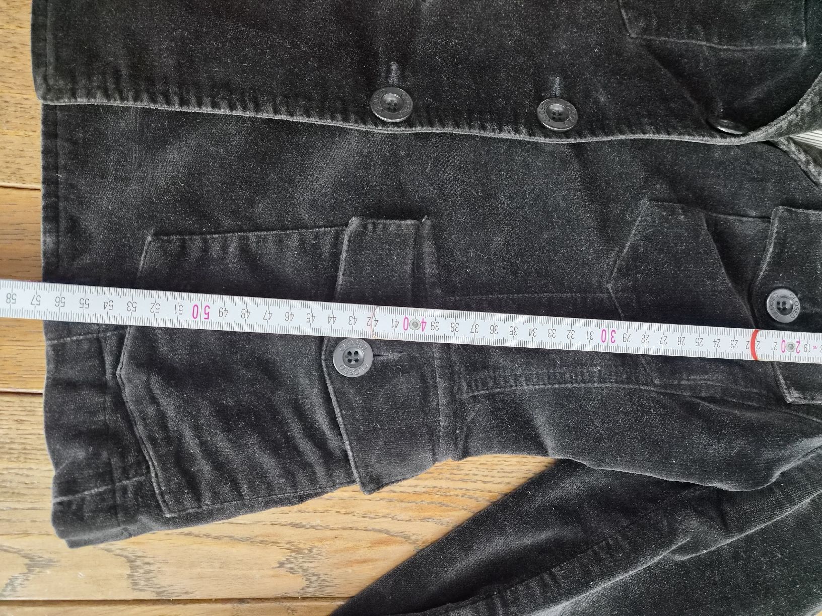 Closed Jacken: Lässiger schwarze CLOSED Samt  Blazer Jäckchen Gr.S – Gebraucht aus Geroldswil von viv_vs9r 5