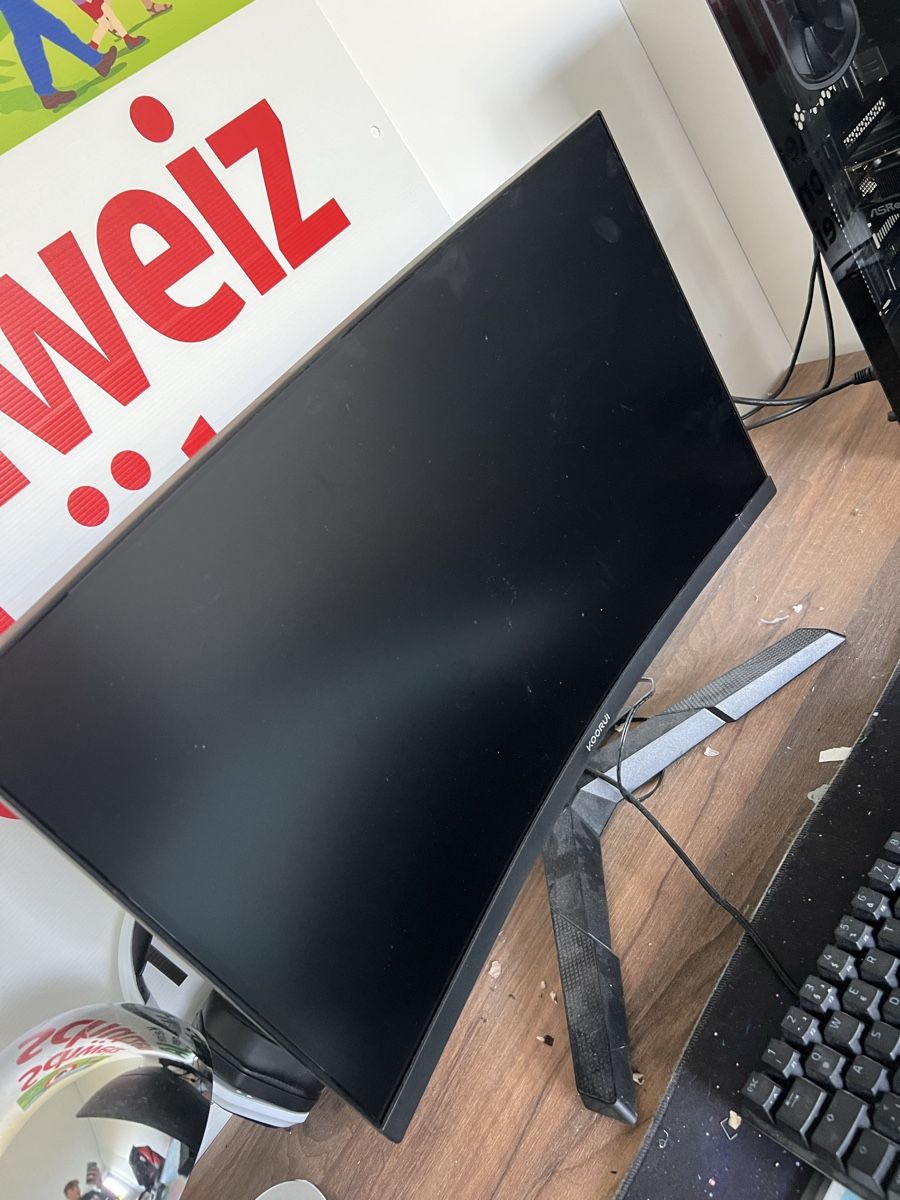 Monitor: Monitor mit ps 5 Kontroler – Usato da Schindellegi venduto da Daniel-Bill 1