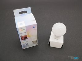 PHILIPS Hue Essential White & Color Ambiance E27