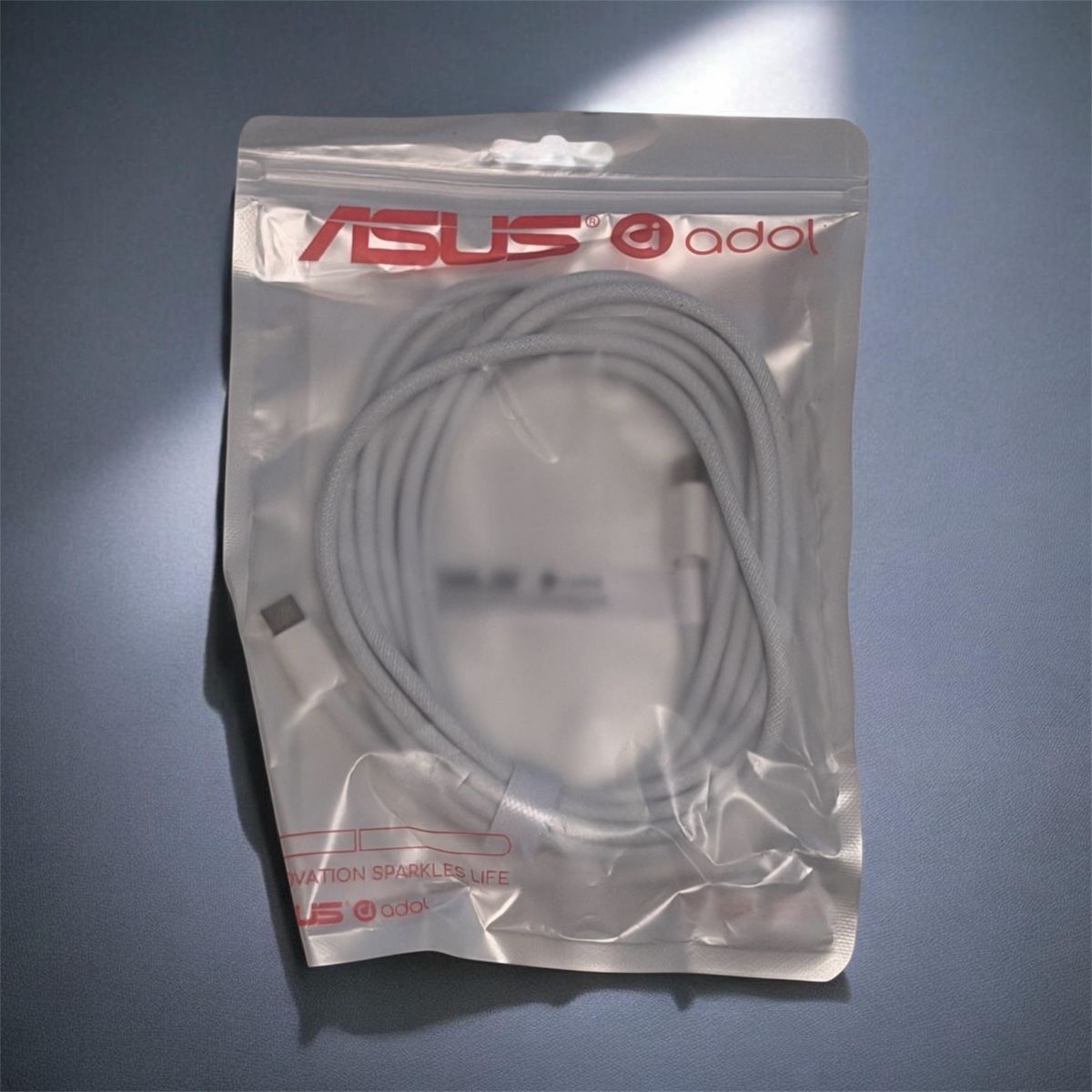 Asus Cavi: Neues ASUS USB-C Kabel - Originalverpackt – Nuovo e nell'imballaggio originale da Hinwil venduto da Veluxe93
