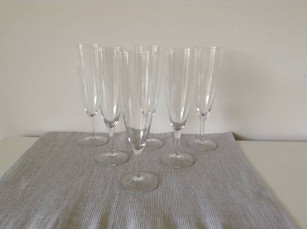 Gläser: 6 edle Champagnergläser m. eingeritztem Muster - 40er Jahre! – Gebraucht aus Horgen von Carambel