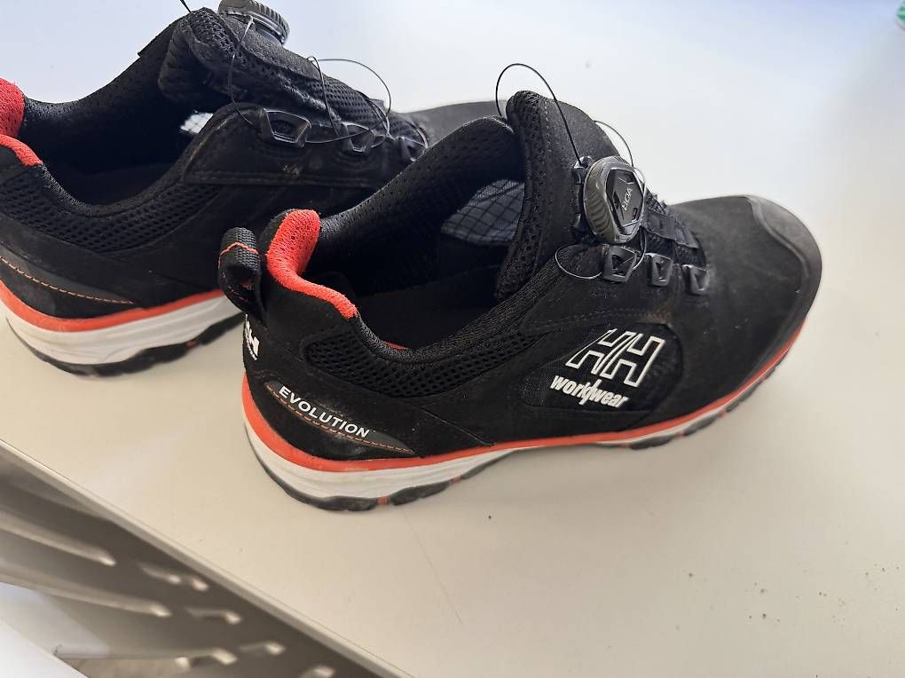 Chaussures hommes: Arbeitsschuhe – D'occasion à Zuzwil SG par opp_hx2k 1