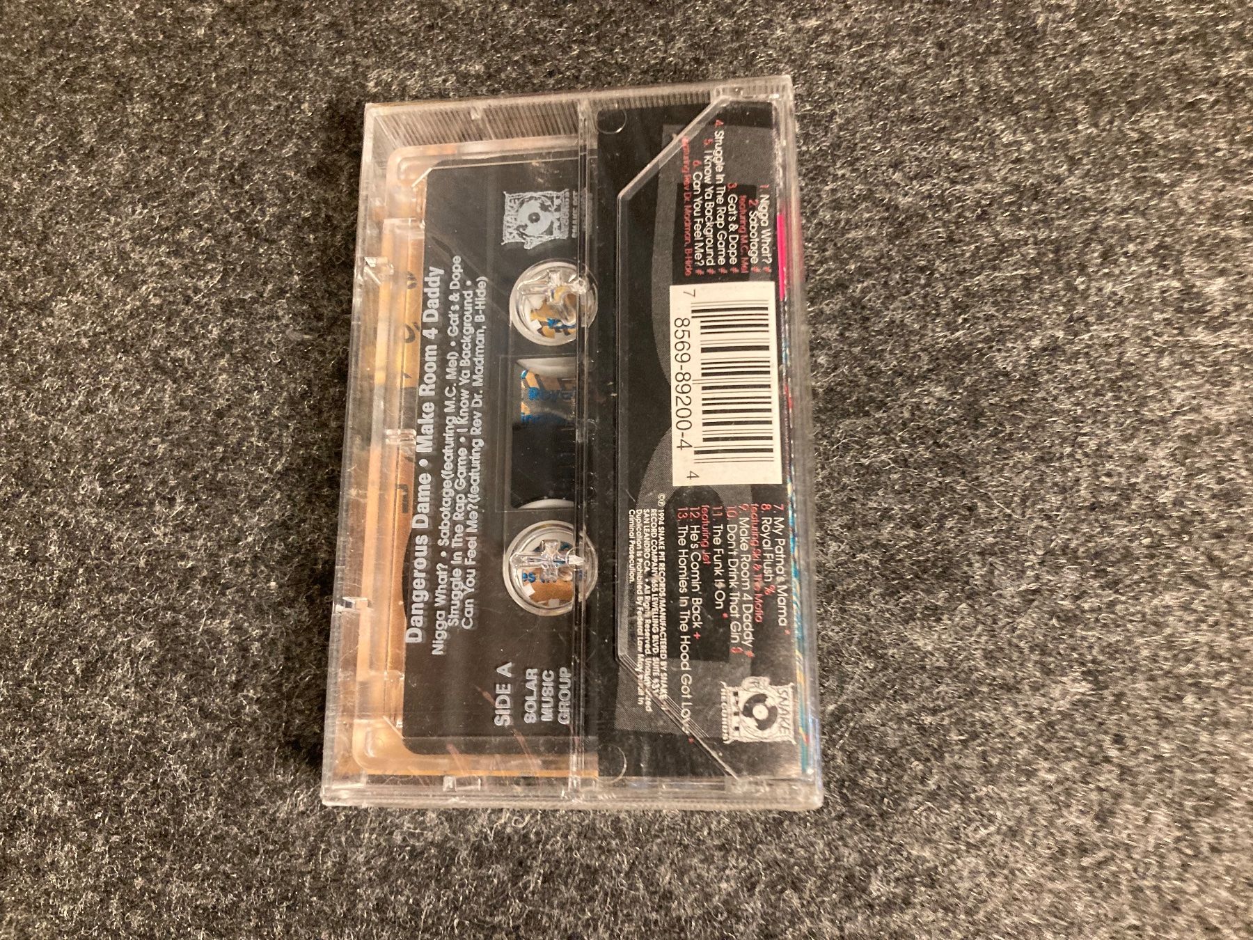 Musicassette: Dangerous Dame - Make Room 4 Daddy (MC) – Nuovo e nell'imballaggio originale da Fribourg venduto da Karushi 2