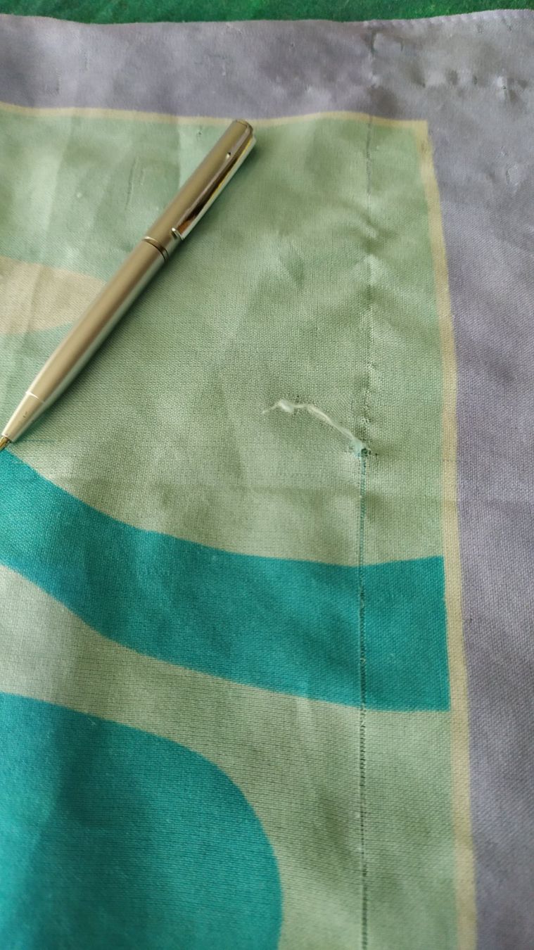 Foulards & écharpes: Foulard Daniel Hechter – D'occasion à Chezard St-Martin par Clocovale 2